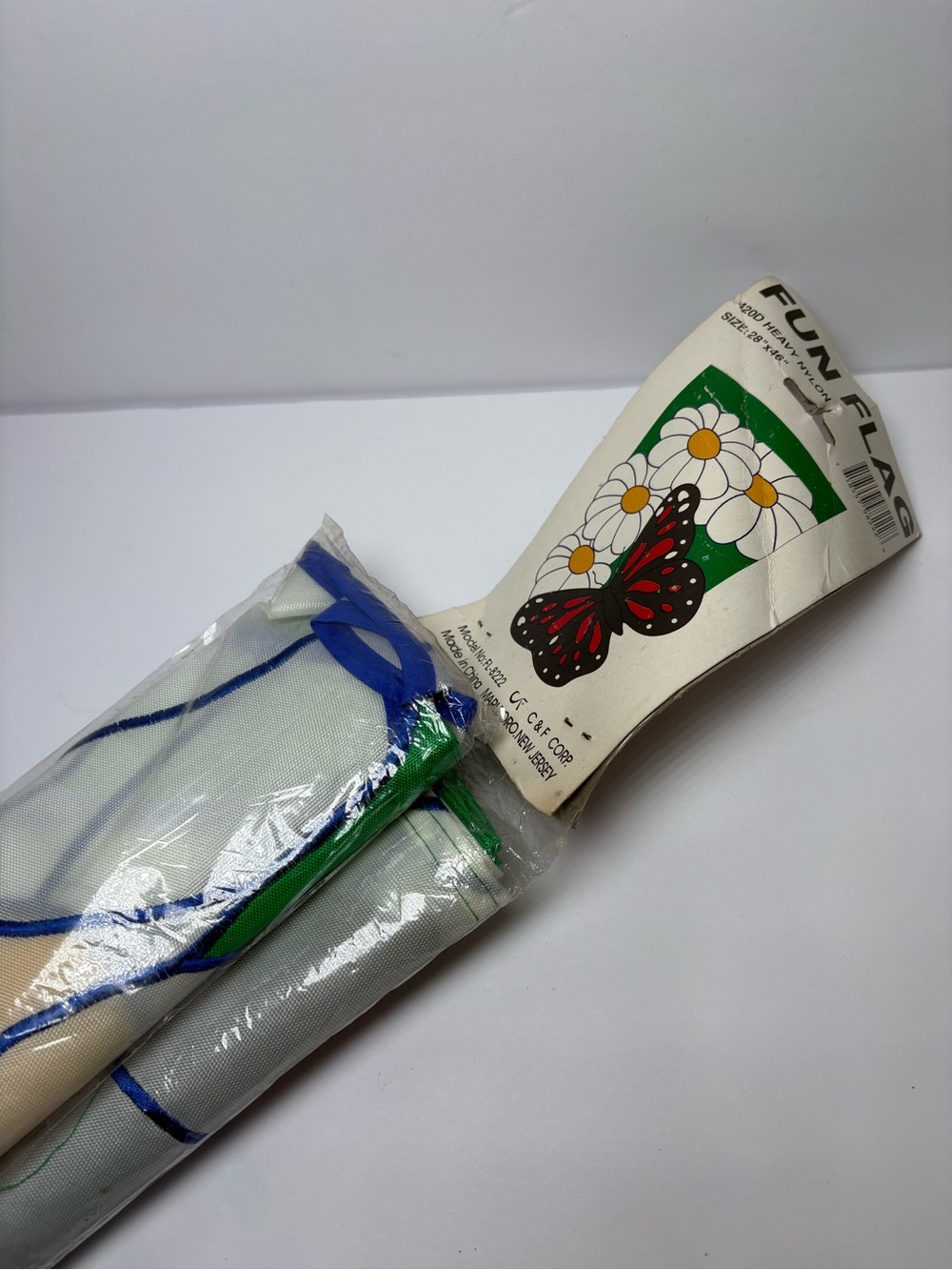 NEW Vintage Butterfly Floral Outdoor Fun Flag Banner 28" x 46" Novelty Gardening